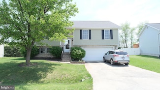 210 Ford Cir, Inwood, WV 25428