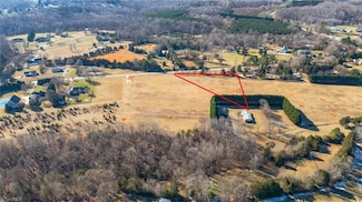 #4 6418 Lake Brandt Rd, Summerfield, NC 27358