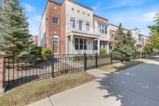 952 Station Blvd, Aurora, IL 60504