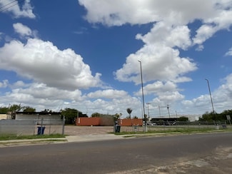 8528 Michigan Ave, Laredo, TX 78045