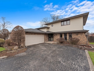 1108 E 166th St, South Holland, IL 60473
