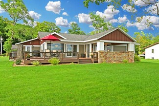 1950 Mount Carmel Dr NE, Alexandria, MN 56308