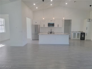 1107 Hibiscus Ave, Lehigh Acres, FL 33972