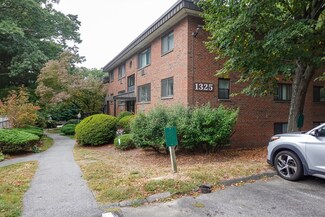 1325 Worcester Rd Unit A7, Framingham, MA 01701
