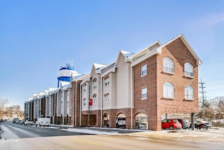 245 Burlington Ave Unit 209, Clarendon Hills, IL 60514