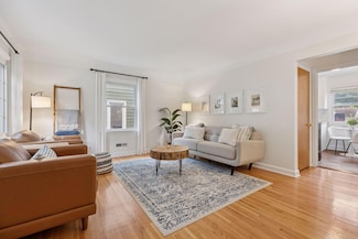 2904 Jersey Ave S, Saint Louis Park, MN 55426
