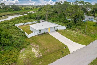 7085 Brazil Cir, Labelle, FL 33935