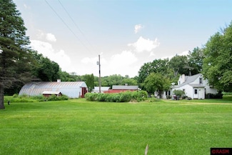 18726 Juneberry Rd, Mankato, MN 56001