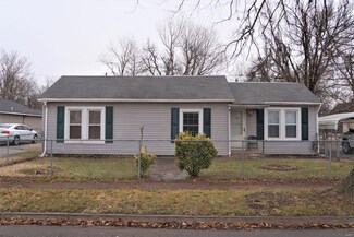 1111 Laurant Ave, Caruthersville, MO 63830
