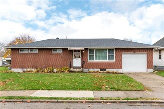38 N Douglas Ave, Springfield, OH 45503