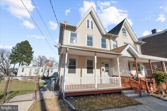 327 1st Ave, Phoenixville, PA 19460