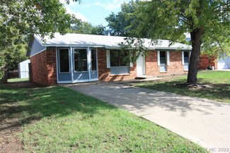 209 N Jeffery, Catoosa, OK 74015
