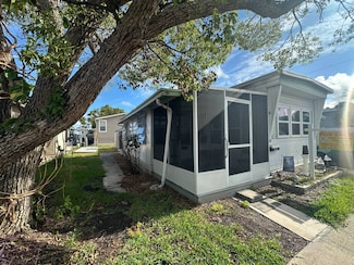 9250 48th Ave N, St. Petersburg, FL 33708