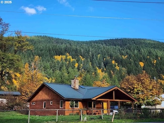 58885 E Marmot Rd, Sandy, OR 97055