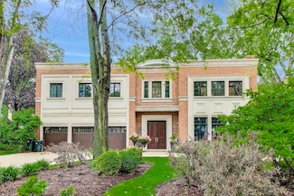 6535 N Tower Circle Dr, Lincolnwood, IL 60712