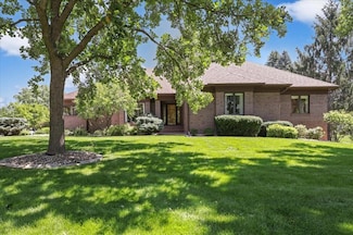 3010 Sylvania Dr, West Des Moines, IA 50266