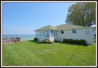 6057 E Lake Rd, Burt, NY 14028