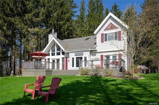 3 N Shore Dr, Alden, NY 14004