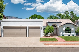 8408 Julian Robles St NE, Albuquerque, NM 87122