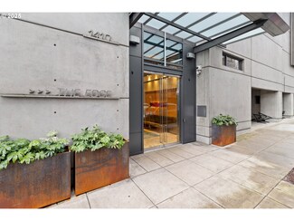 1410 NW Kearney St Unit 617, Portland, OR 97209