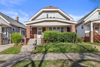 3240 S 15th St, Milwaukee, WI 53215