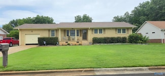 4306 Horace Dr NW, Huntsville, AL 35816