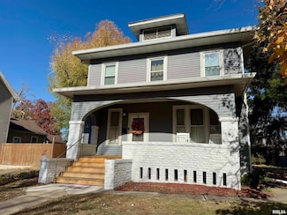 816 E Washington St, Macomb, IL 61455