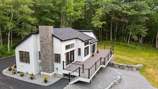862 W Neck Rd, Nobleboro, ME 04555