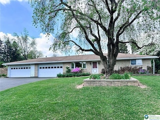 1420 Leicester Place, Allentown, PA 18104