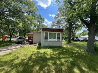 9936 N 490 E, de Motte, IN 46310