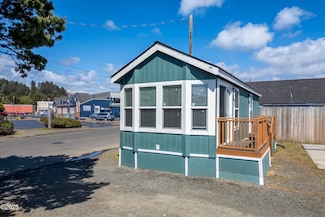 1015 SW 51st St Unit 9, Lincoln City, OR 97367