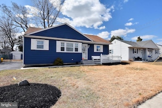 24 Woodbine Ave, Maple Shade, NJ 08052