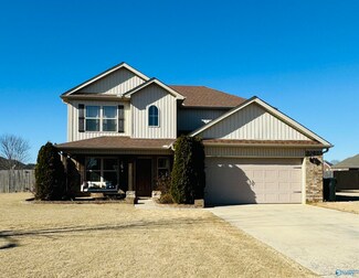214 Briarcrest Rd, Hazel Green, AL 35750