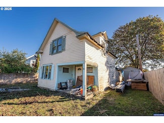 109 S Trade St, Amity, OR 97101