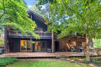 19 Old Rd, Weston, MA 02493
