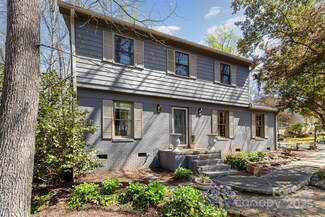 929 Autumnwood Ln, Charlotte, NC 28213