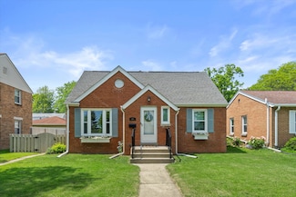 155 Glenview Ave, Milwaukee, WI 53213
