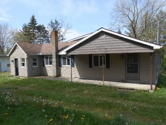 114 Eau Claire Rd, Emlenton, PA 16373
