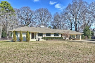 2100 Sunderland Place, Charlotte, NC 28211
