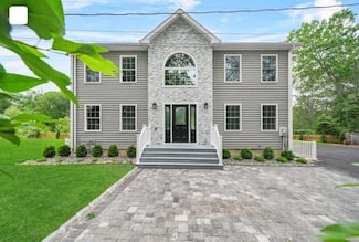 377 Jeffrey Place, Valley Cottage, NY 10989