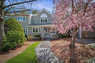 48 Heather Ct Unit U56, Nashua, NH 03062