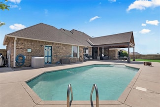 4679 Hillcrest Ln, Edmond, OK 73025