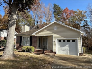 2678 Rivercliff Rd, Fayetteville, NC 28301