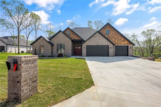 5213 Joe Ln, Rogers, AR 72756