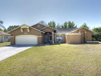 9926 Country Oaks Dr, Fort Myers, FL 33967