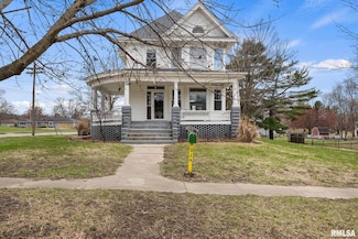 824 3rd St, Lacon, IL 61540