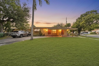 741 SW 2nd Ct, Hallandale Beach, FL 33009