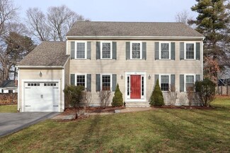 25 Crest Rd, Natick, MA 01760