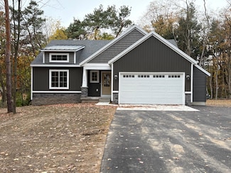 7215 Chandler Dr NE, Plainfield Charter Township, MI 49306