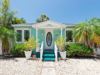 3031 56th St S, Gulfport, FL 33707